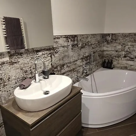 Vb Dream Homes - La Casa Di Via Xx Apartment